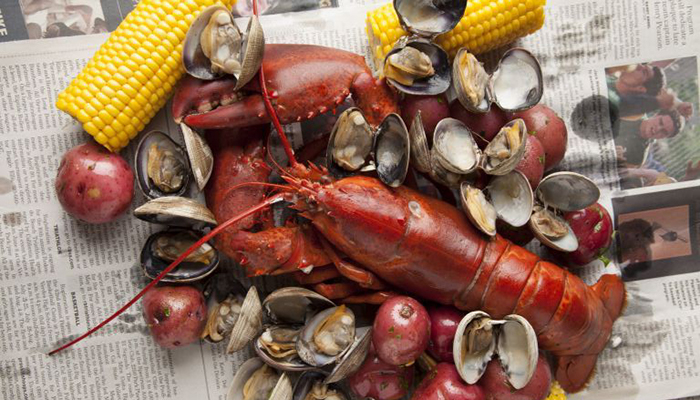 The Maine Event | Lobster Clambake at Bluewater Grill