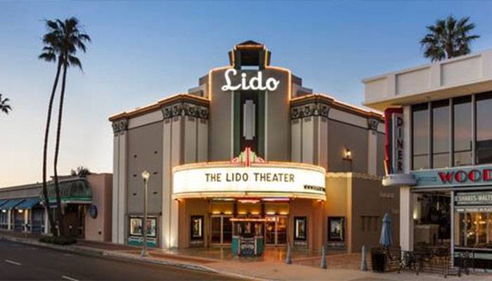 Lido Theater Celebrates the Season with Holiday Classic