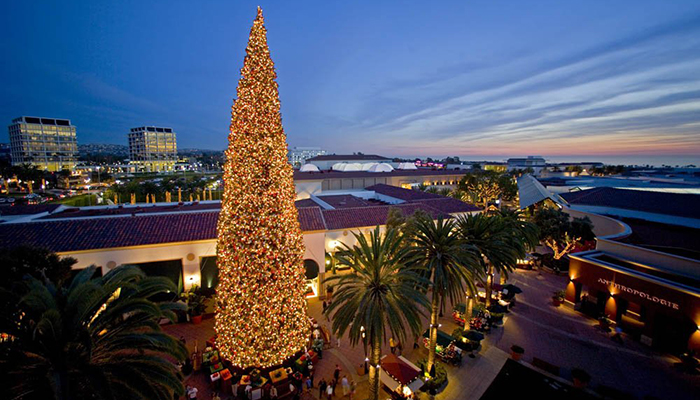 Fashion Island Christmas Decorations, New Port Beach #shorts #fashionisland  
