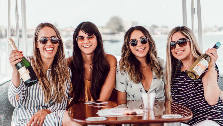 Enjoy the Dock and Dine Experience in Newport Beach - Visit Newport Beach