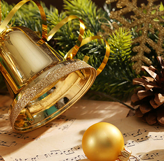 Christmas Carolers at The Resort at Pelican Hill