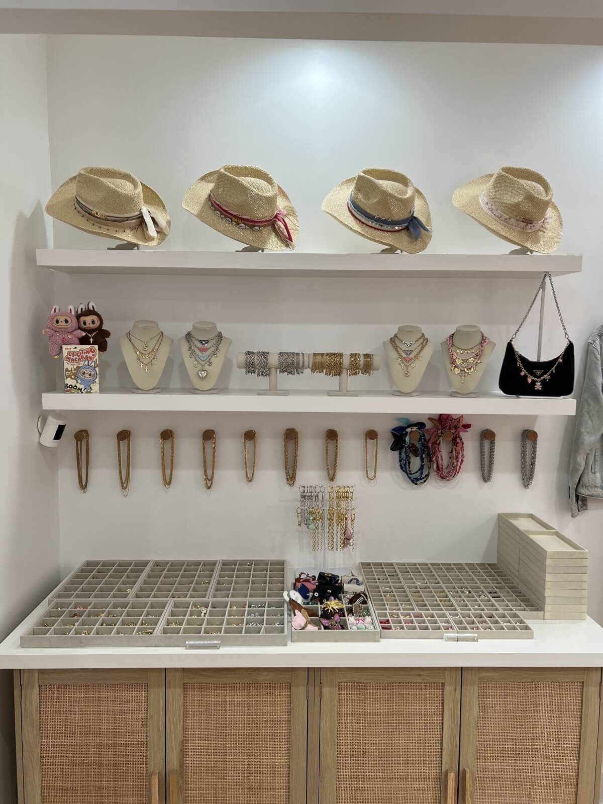 hats and jewelry