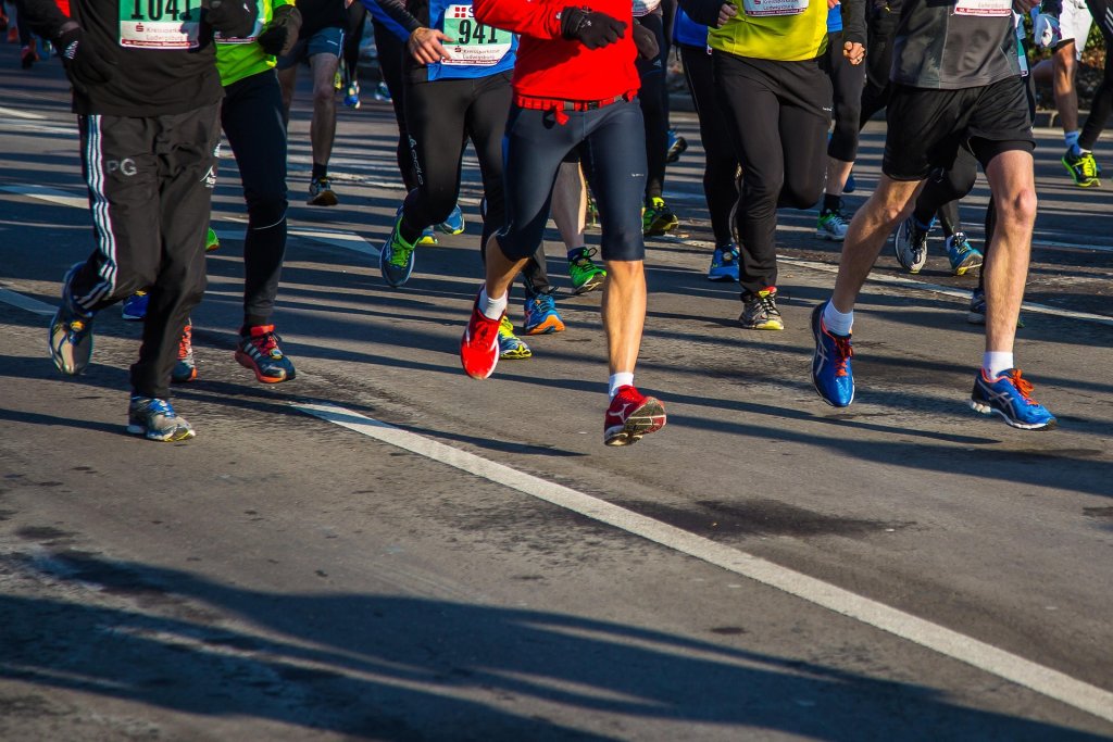 people running